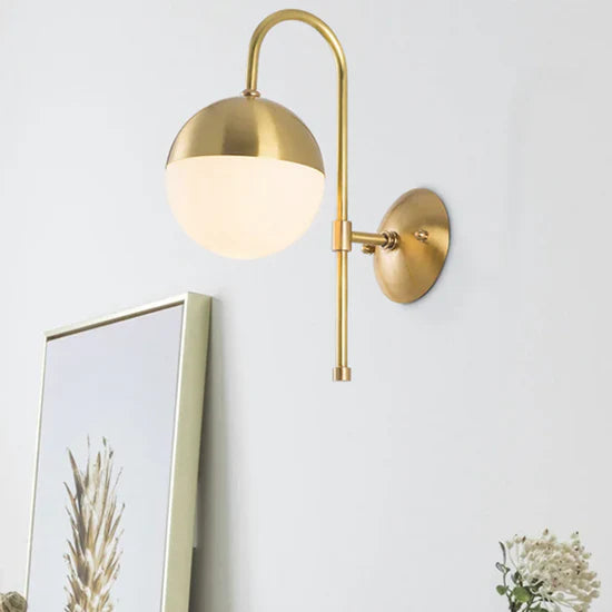 Hostilian Scandinavian Wall Lamp