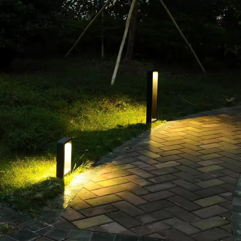 Terra Outdoor Path Light