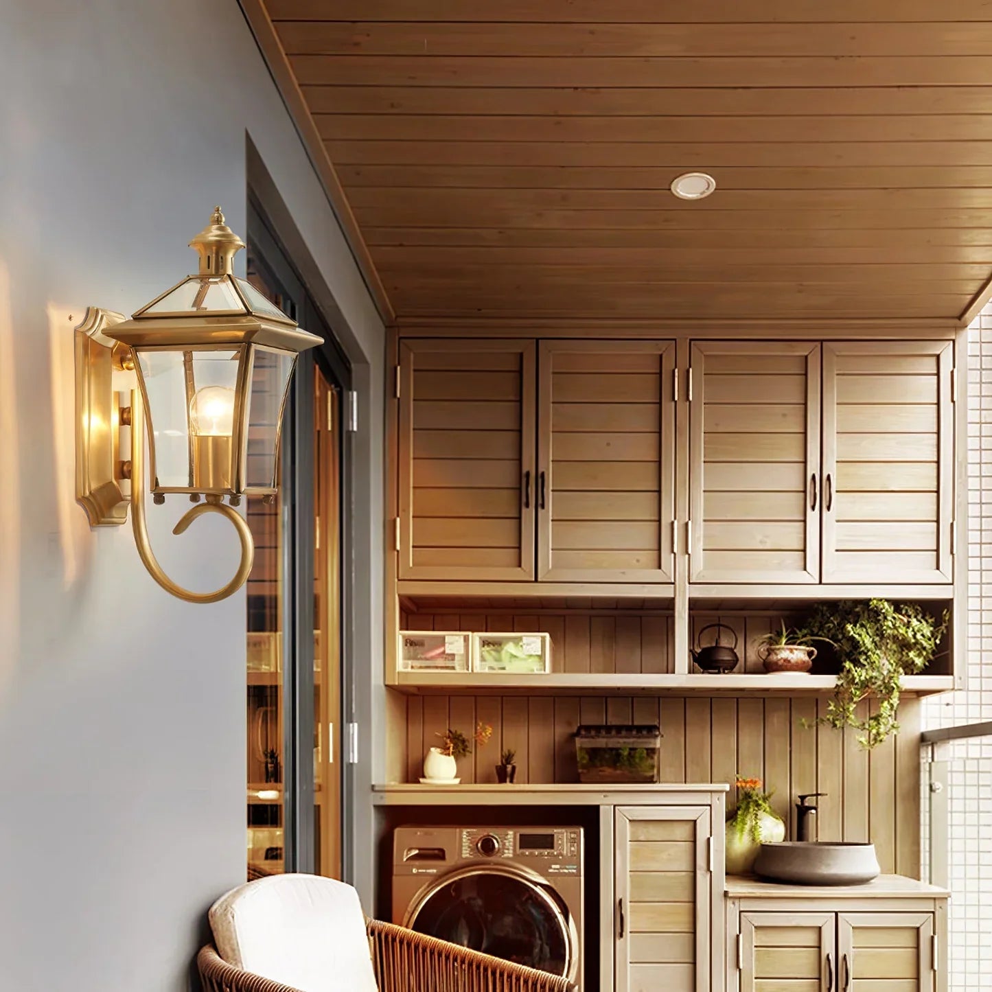Olivara Retro Brass Outdoor Wall Lamp