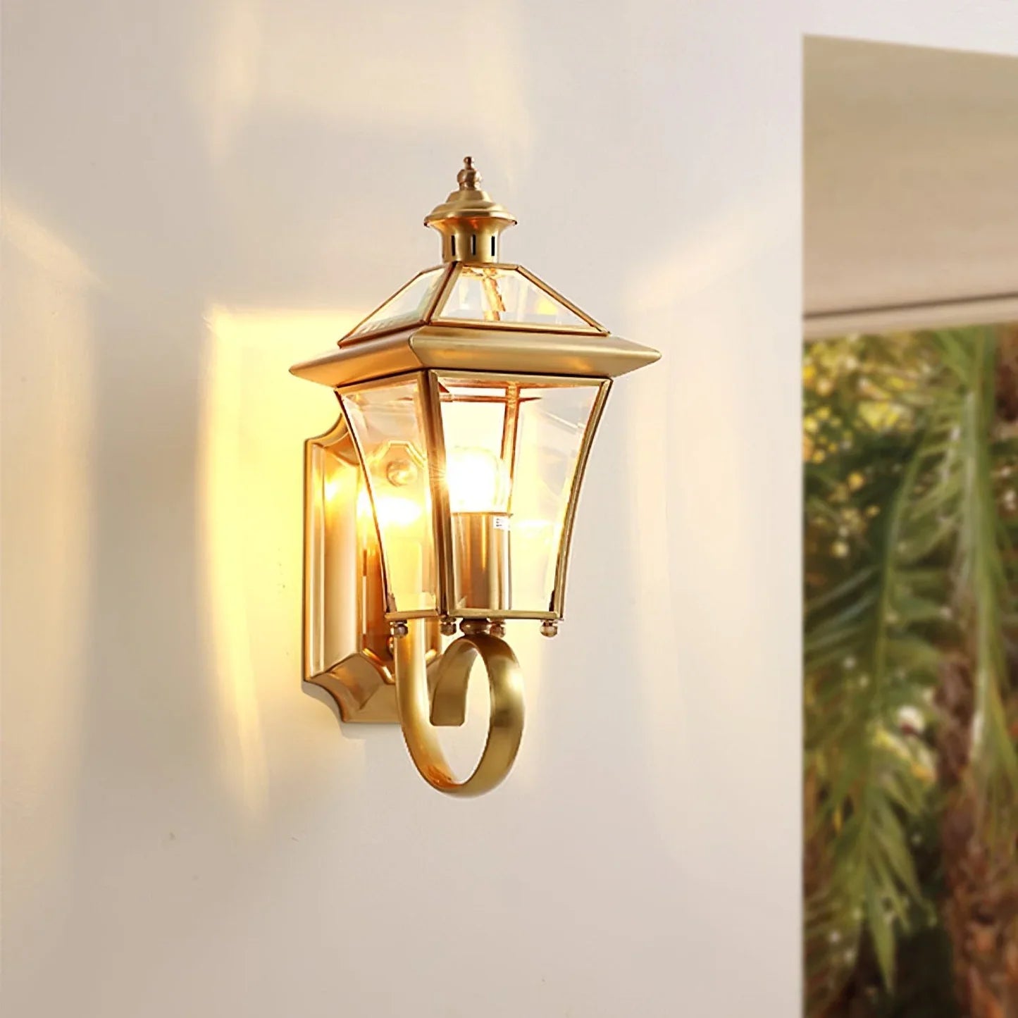 Olivara Retro Brass Outdoor Wall Lamp