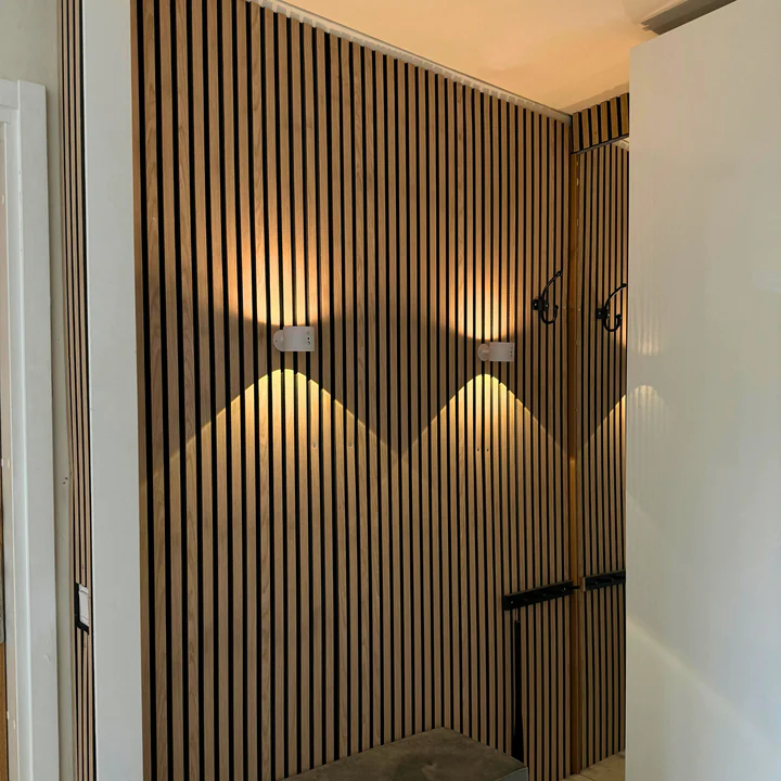 Casa Solaro™ Infinite LED Wall Light