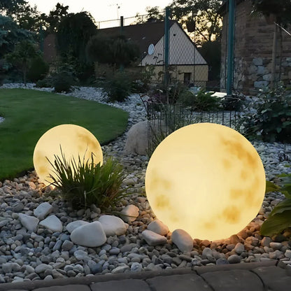 Aurora Moon Garden Light