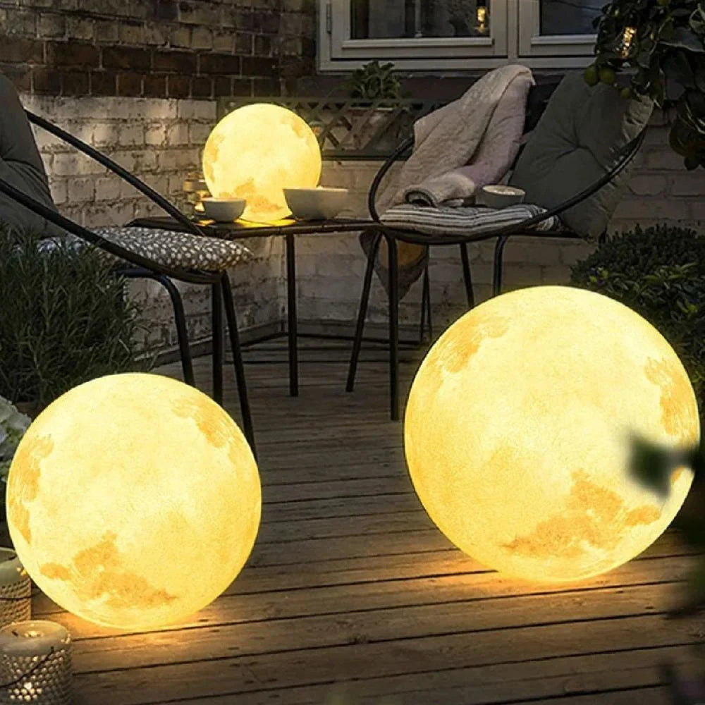 Aurora Moon Garden Light
