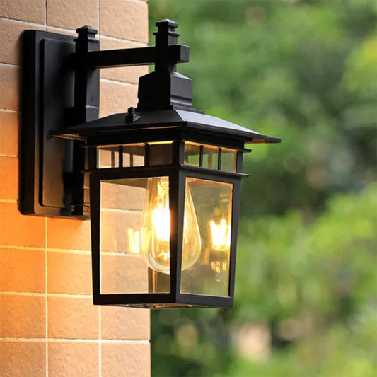 Fylo Outdoor Wall Lamp