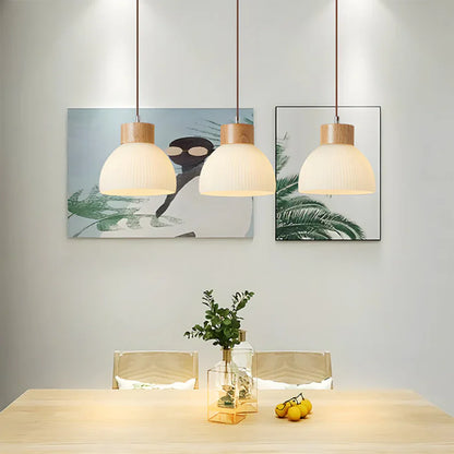 Leva Glass Eye-catcher Pendant Lamp