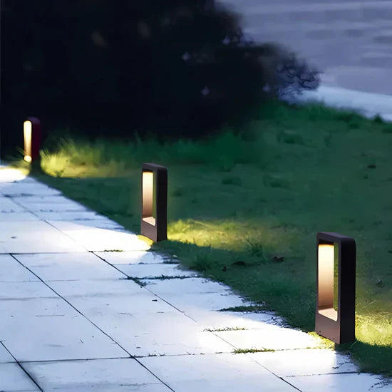Terra Outdoor Path Light
