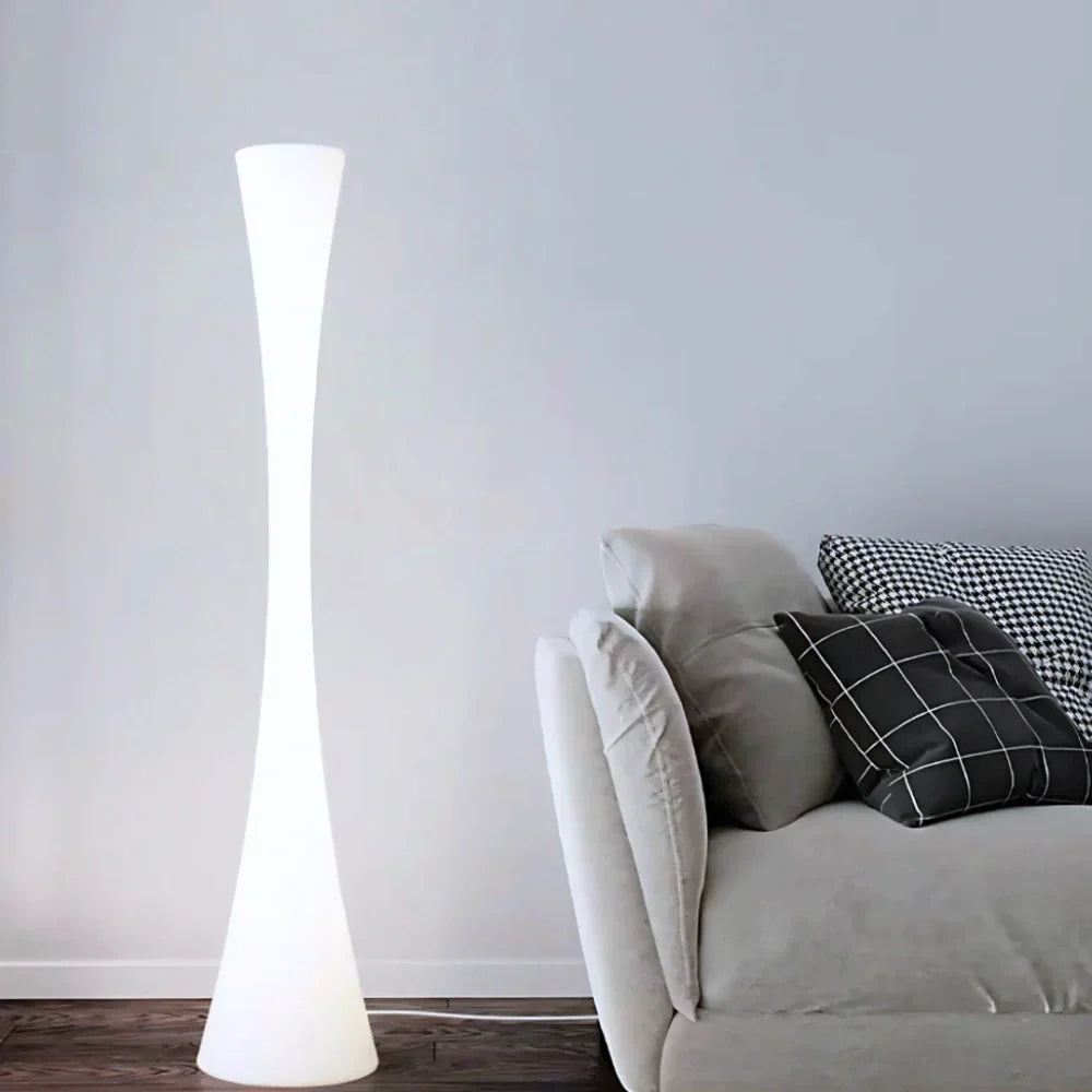 SunSpire Outdoor Lamp