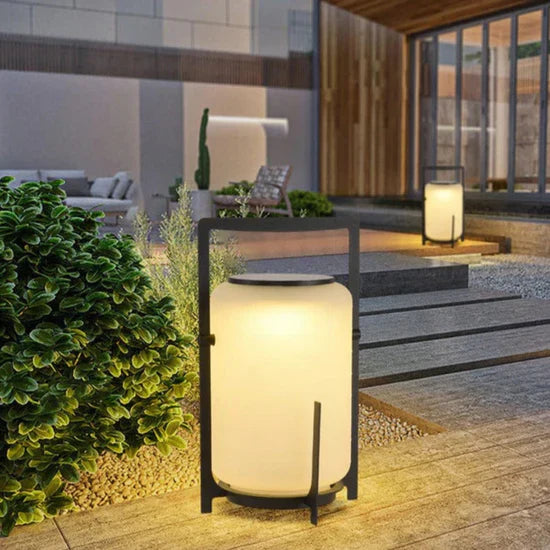 Solis Energy-efficient Solar Outdoor Lamp