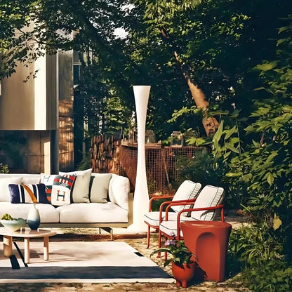 SunSpire Outdoor Lamp