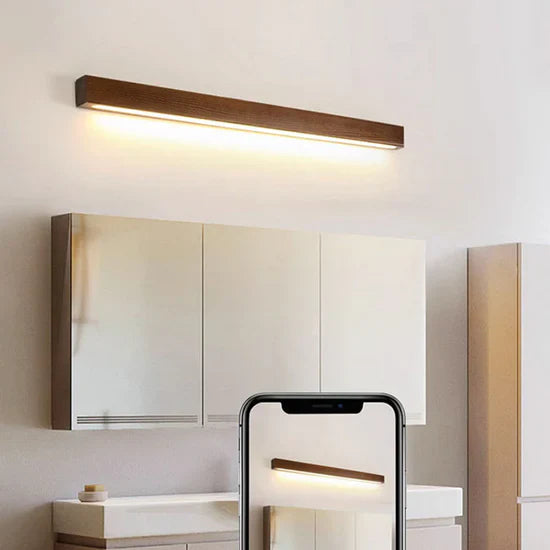 Tullia Stylish wooden wall lamp