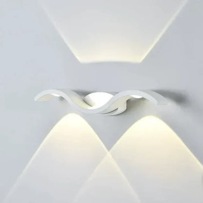 Cyris Modern Outdoor Lamp