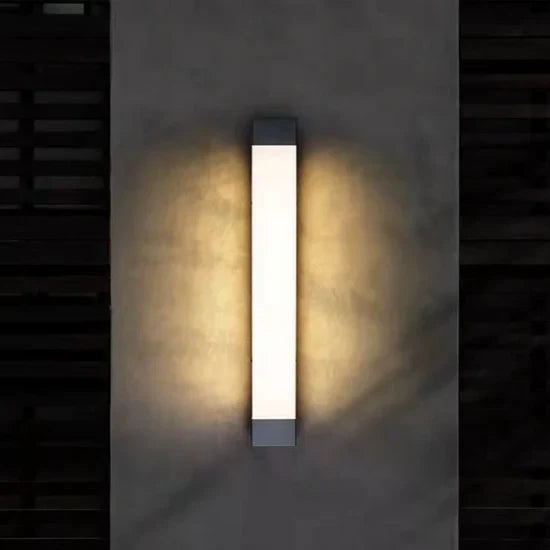 Flaero Luxury Outdoor Wall Lamp