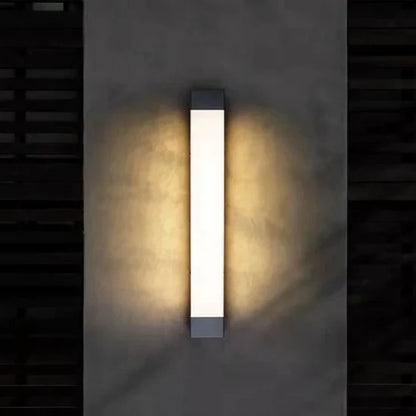Flaero Luxury Outdoor Wall Lamp