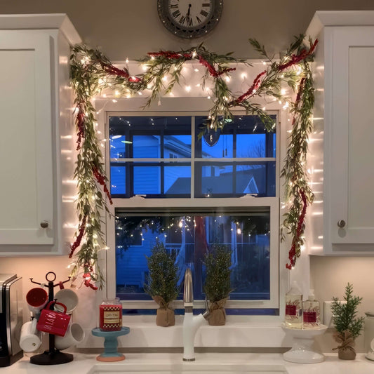 Twinkling Tree Glistening Garlands by Casa Solaro™