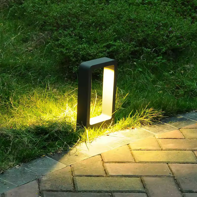 Terra Outdoor Path Light