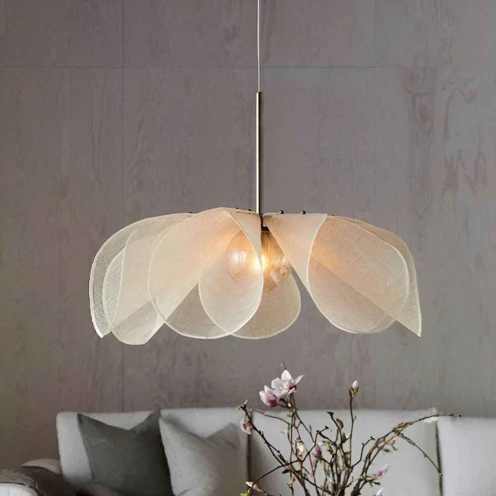 Alethea Bohemian Vintage Flower-Shaped Pendant Lamp