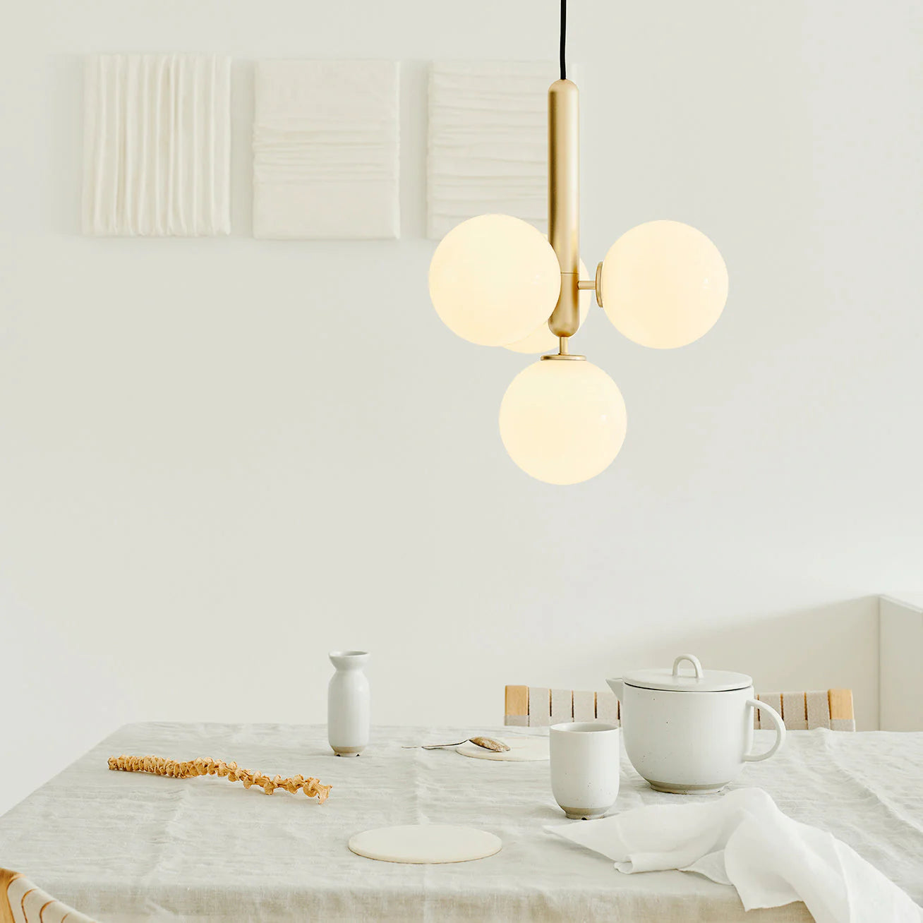Aethera Modern Glass Pendant Lamp