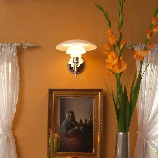 Eosphoros Modern Metal Wall Lamp