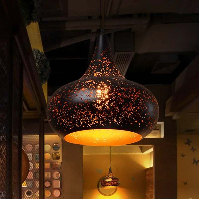 Noctyra Vintage Iron Pendant Lamp in Scandinavian Retro Loft Style