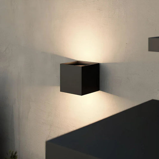 Casa Solaro™ Adjustable Wall Light