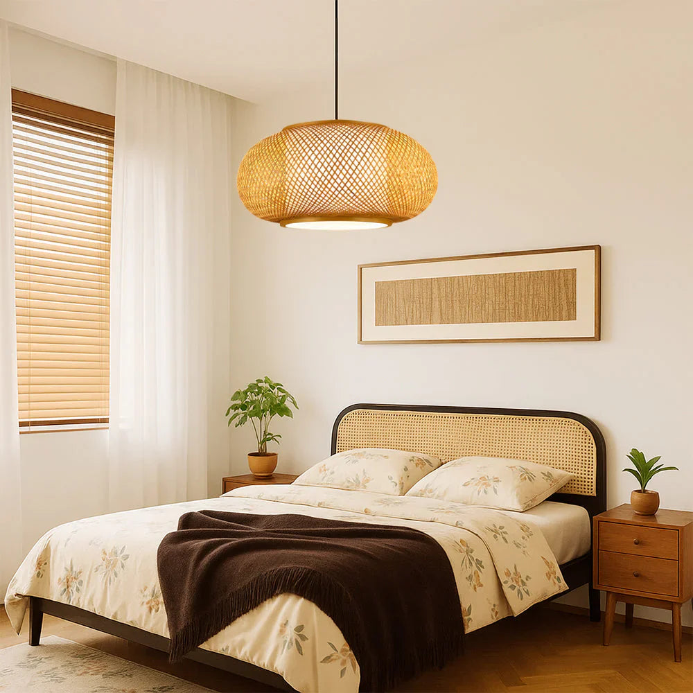 Vivara Bamboo Pendant Lamp with Natural Design