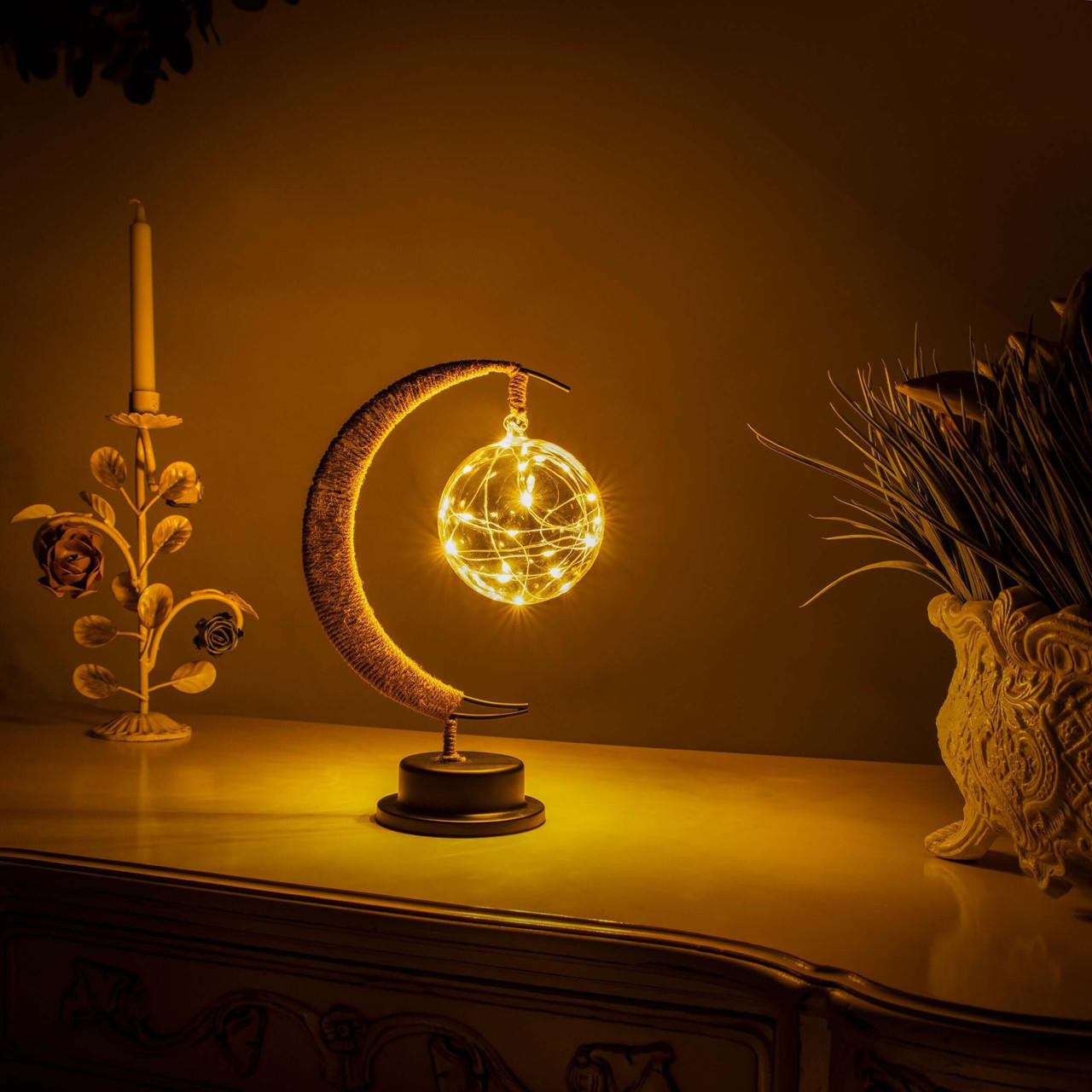 Twinkling Tree Lunar Lamp by Casa Solaro™